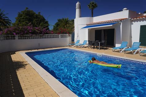 Guide of the naturist resorts in Portugal